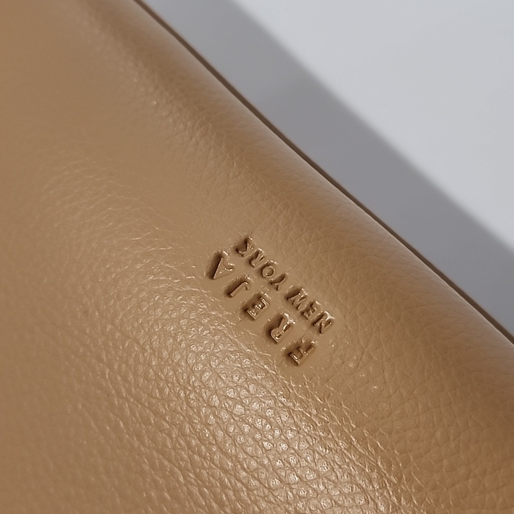 Freja New York Linnea Tote - Picture 10 of 15